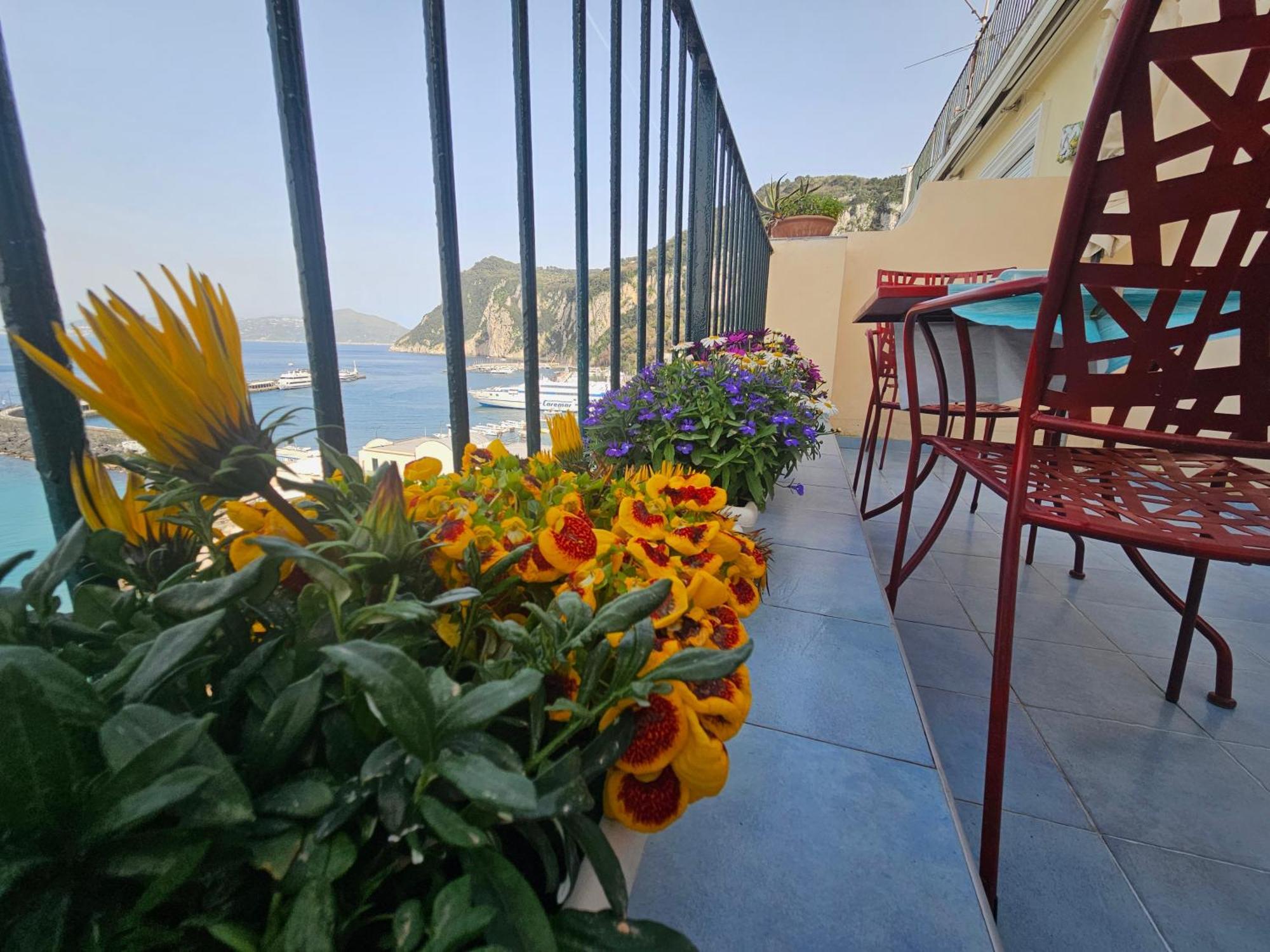 La Bomboniera Lägenhet Capri Exteriör bild